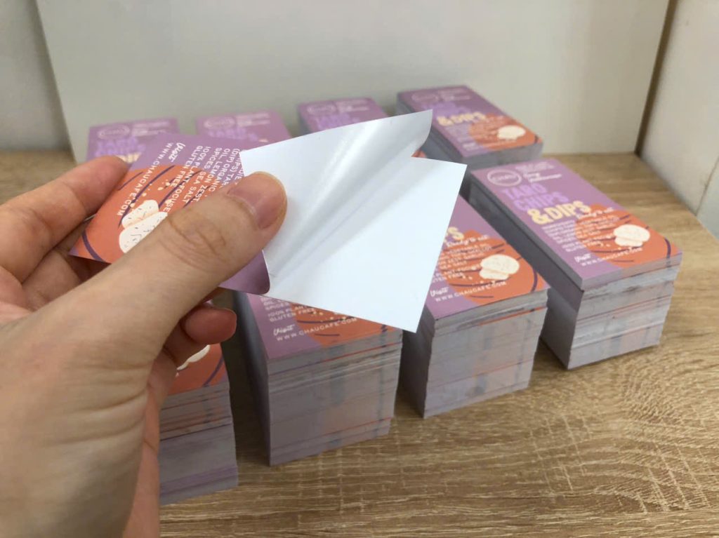 In tem nhãn 11 in tem nhãn decal cắt rời hình chữ nhật tại Nhà in Phát